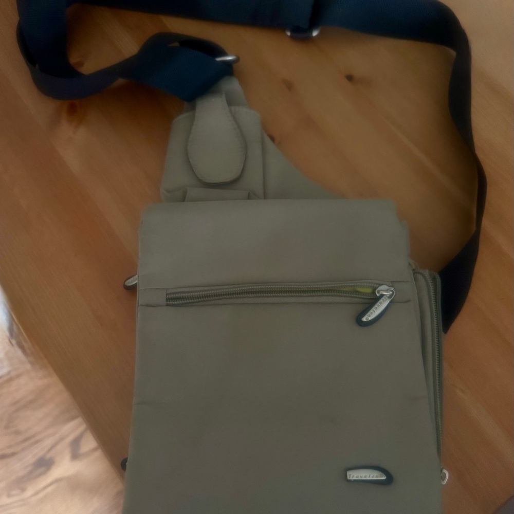 Travelon Light Olive Green Messenger Bag with Black Strap for Men or Women